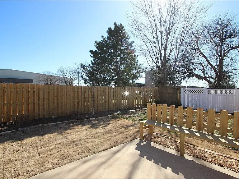 1601 SE Audry Ln — Photo 18
