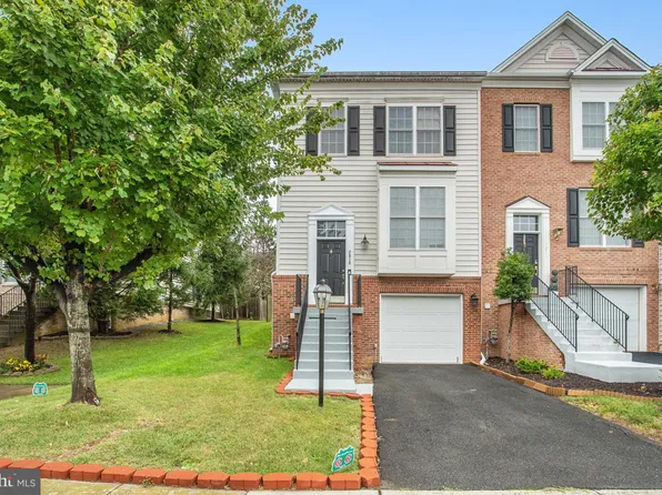 2616 Oak Valley Dr, Woodbridge, VA 22191