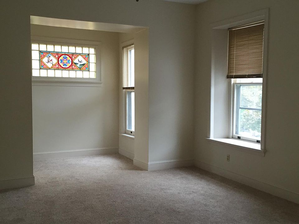 2nd image of 1315 Delaware Ave