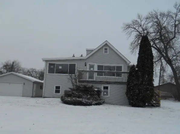 27134 W Sunset Ave, Antioch, IL 60002