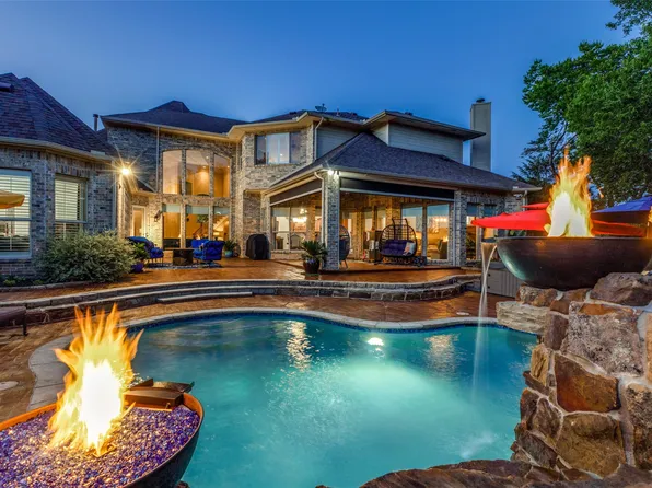 704 Starlight Pass, Heath, TX 75032