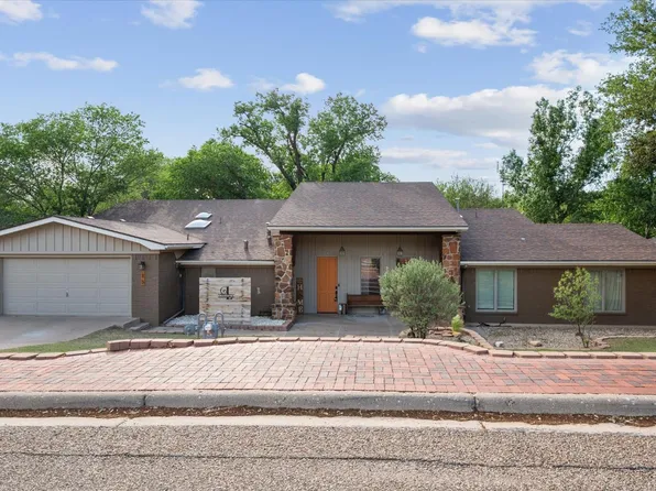 15 E Brookhollow Dr, Ransom Canyon, TX 79366