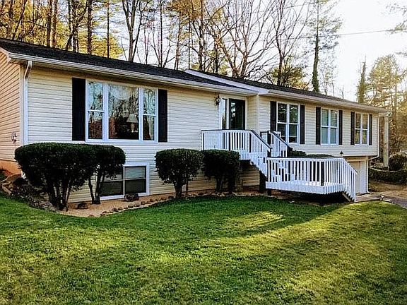 2nd image of 2744 Mallard Dr