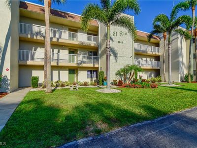 4840 Golf Club Ct APT 10, North Fort Myers, FL, 33903