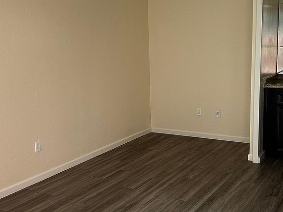 3rd image of 347 Roosevelt St APT 8