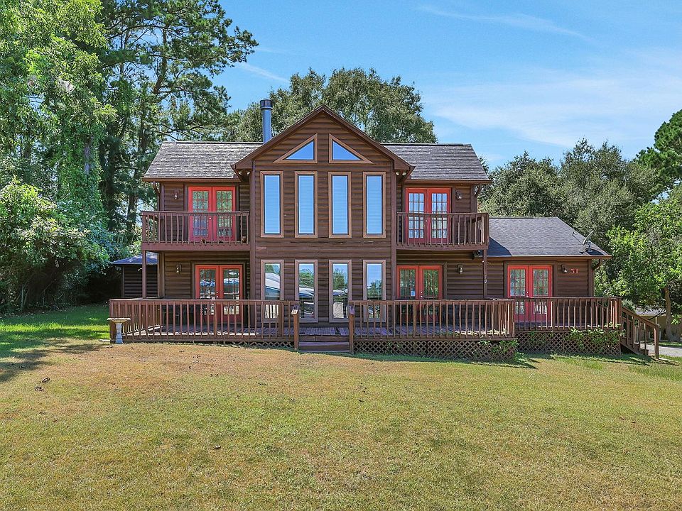 1st image of 51 Valley Dr