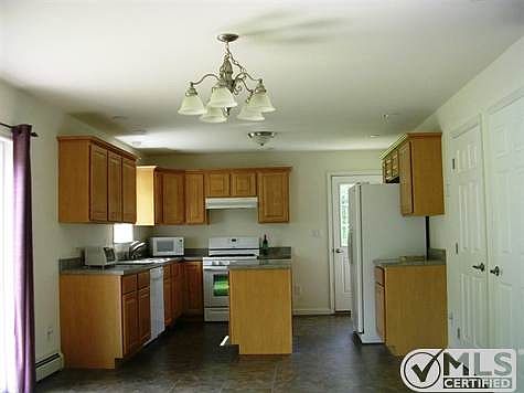 4th image of 8 La Fera Pvt Ln