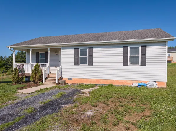 139 Village Way, Lexington, VA 24450