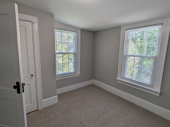 2nd image of 222 W 5th Ave