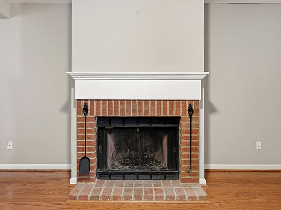 5th image of 3446 Laredo Dr