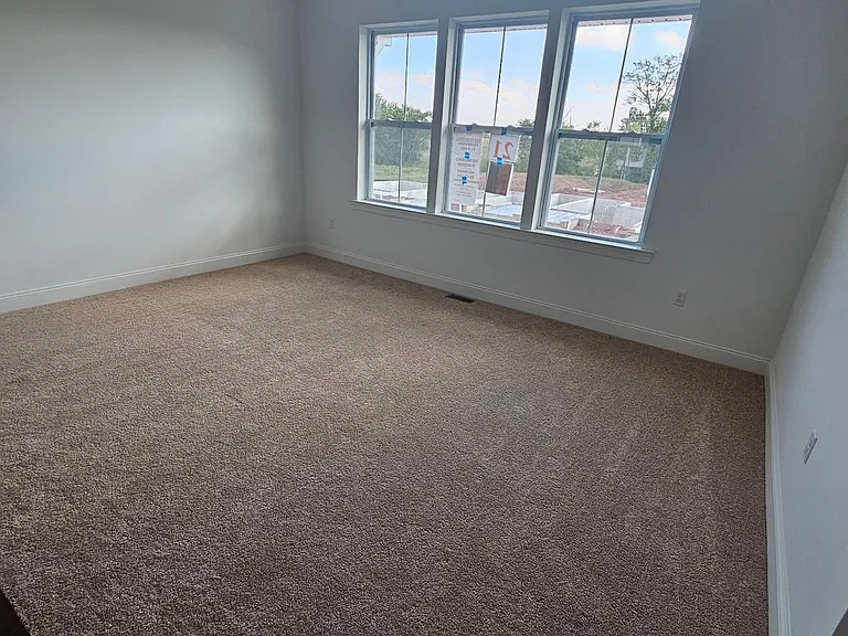 4 Turf Ct — Photo 6