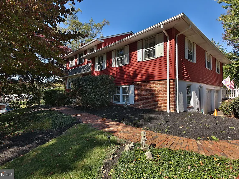 1806 Jody Rd — Photo 31