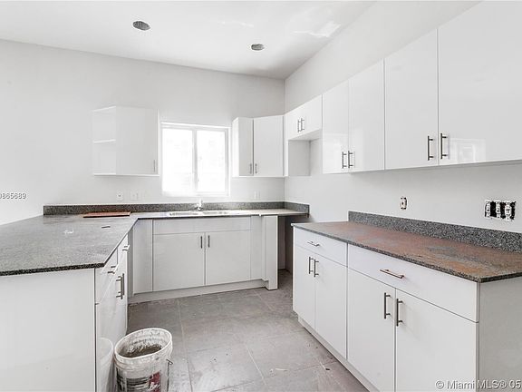 5th image of 77 NE 64th St #1