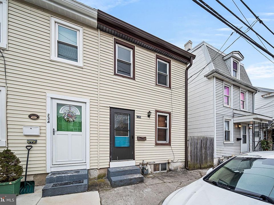 1st image of 236 Walnut St