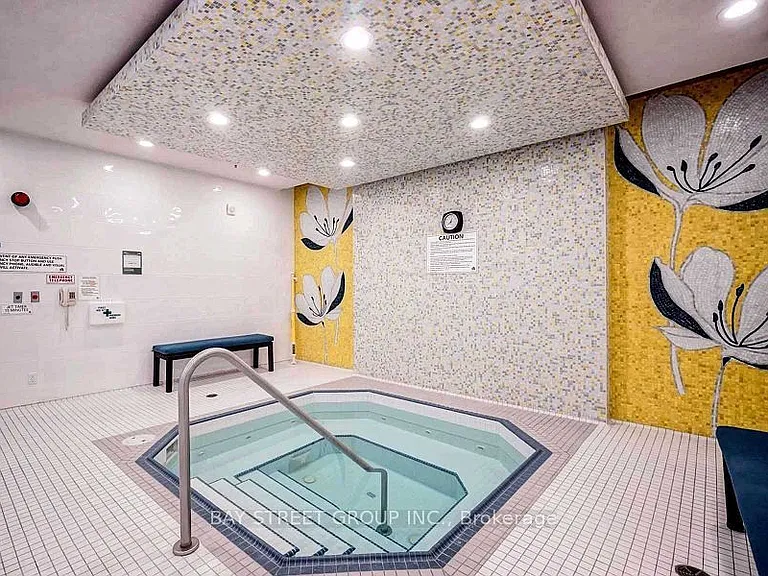 370 Highway 7 E #925 — Photo 24