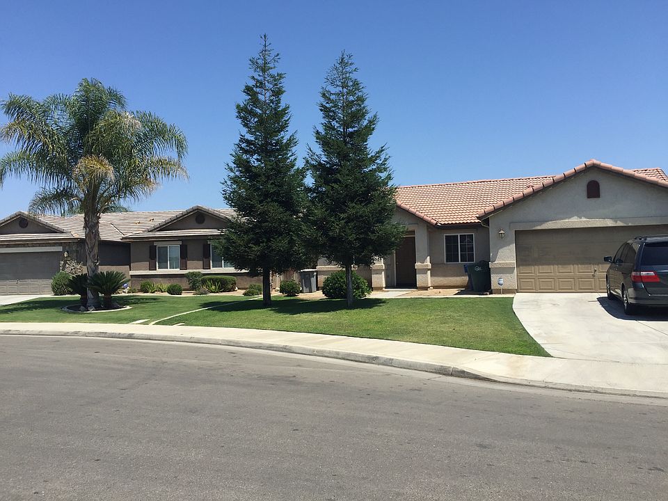 2nd image of 2515 Milan Dr