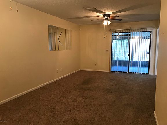 3rd image of 5009 KNIGHTSBRIDGE Circle N