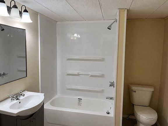 5th image of 202 Horseshoe Ln #80