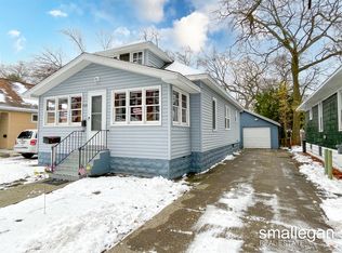 889 Fleming Ave, Muskegon, MI 49442