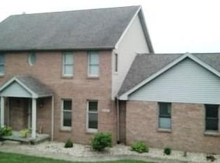 2305 Broadmoor Ln, Columbus, IN
