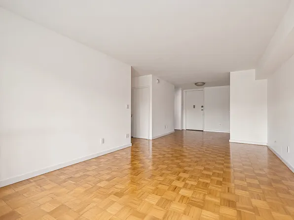 404 East 79th Street 19F image 14 of 15