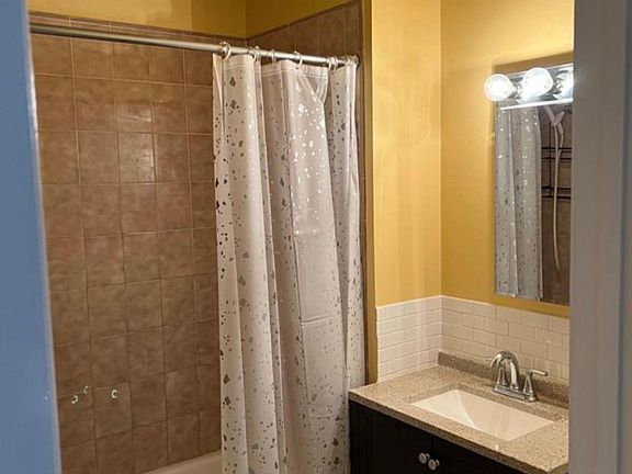 4th image of 4749 David Ave #A