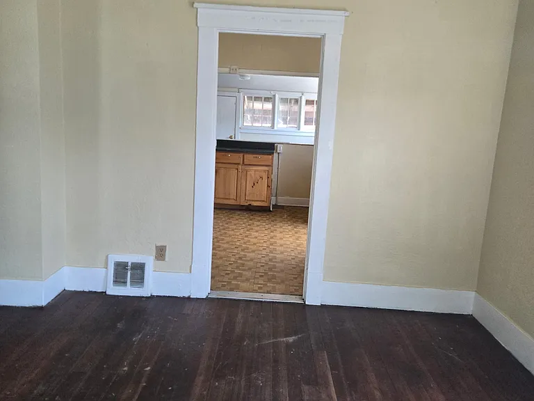 1250 Bohmen Ave — Photo 9