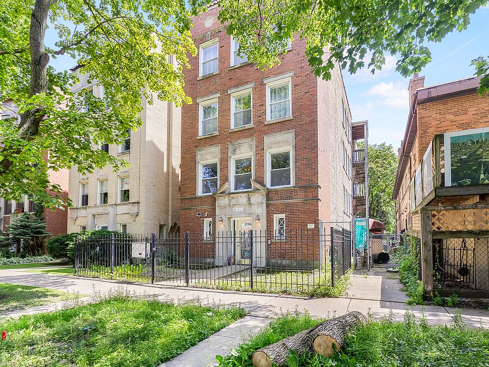 1st image of 1747 W Pratt Blvd APT 1