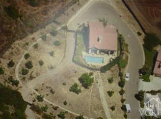 880 Vista Grande Dr, Santa Paula, CA 93060