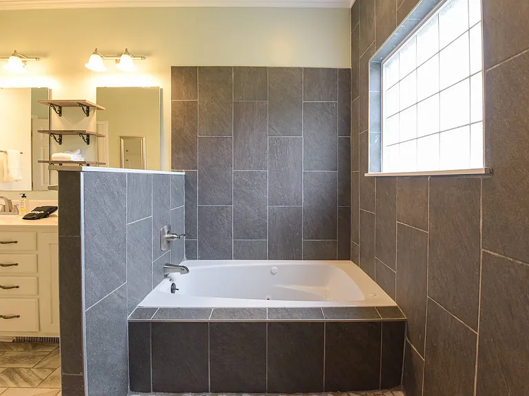 21 Old Pinner Pl — Photo 24