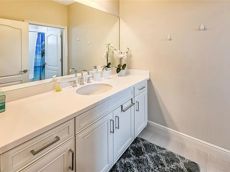 6954 Avalon Cir #707 — Photo 14