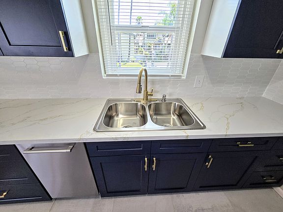 Modern kitchen