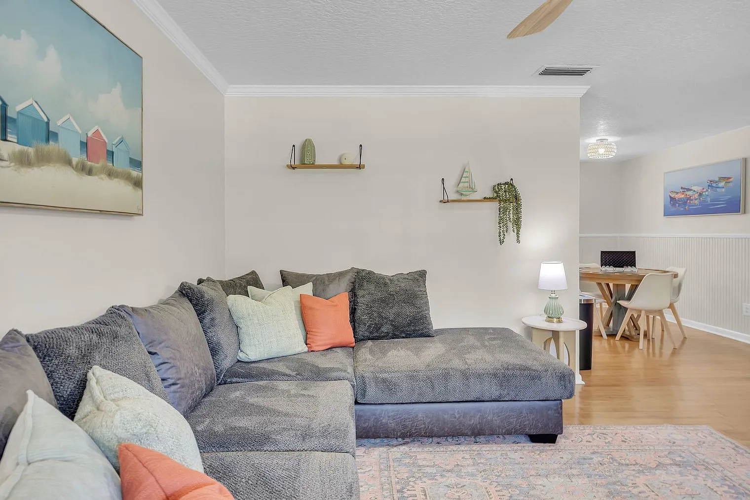4 bed, 2.0 bath, 1646 sqft, $12,219 — Photo 3