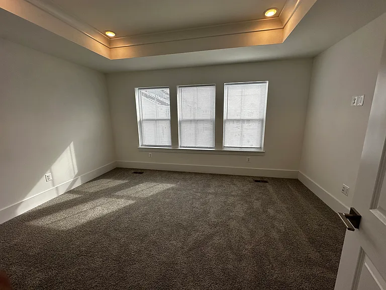 9107 Creek Bottom Ln — Photo 14