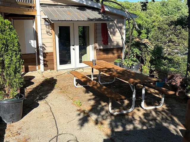 5981 Pocahontas Dr — Photo 2