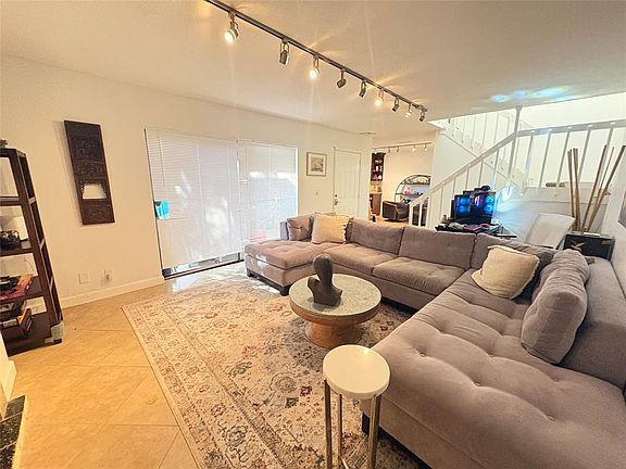 2nd image of 294 Arabian Rd #294