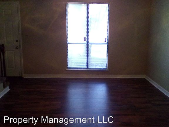 2nd image of 132 Helen Cir #A