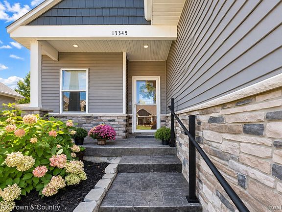 2nd image of 13345 Julie Anne Ct