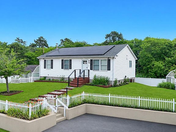 2nd image of 23 Hemlock Drive