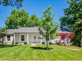 15669 Dresden Lake Ct, Chesterfield, MO