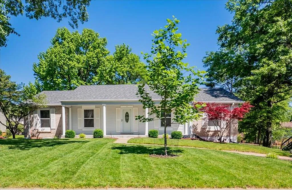 15669 Dresden Lake Ct photo 1