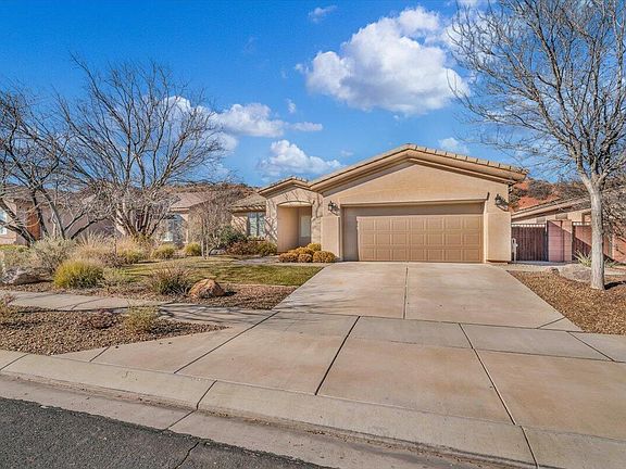 3rd image of 3453 E Hidden Springs Dr
