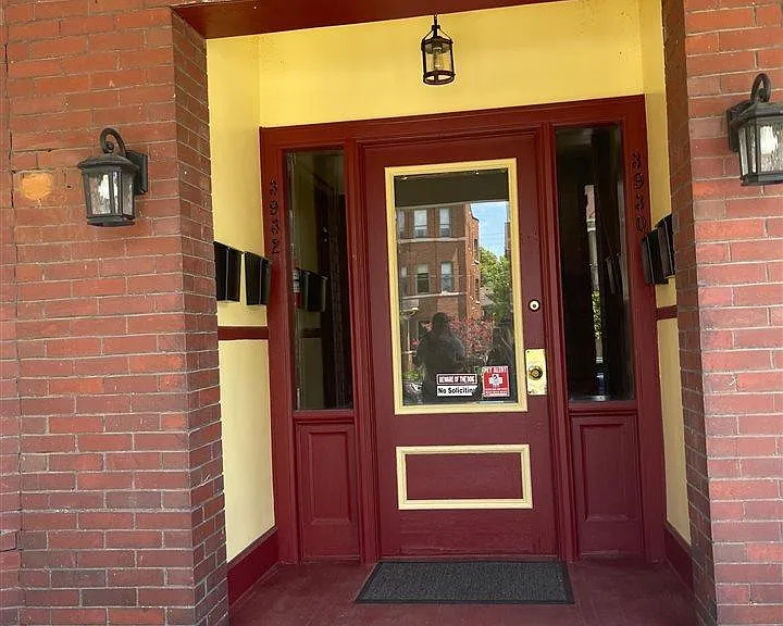 3930 Trumbull St #2 — Photo 2