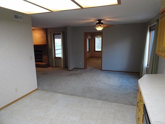 5th image of 2656 Carolina Dr