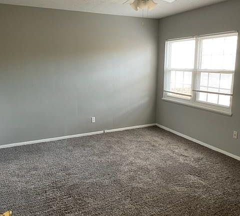 4th image of 20200 Van Aken Blvd #17