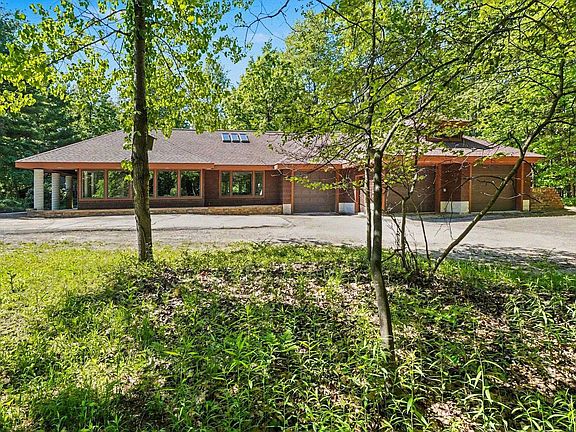 2nd image of 3318 E Shady Ridge Dr