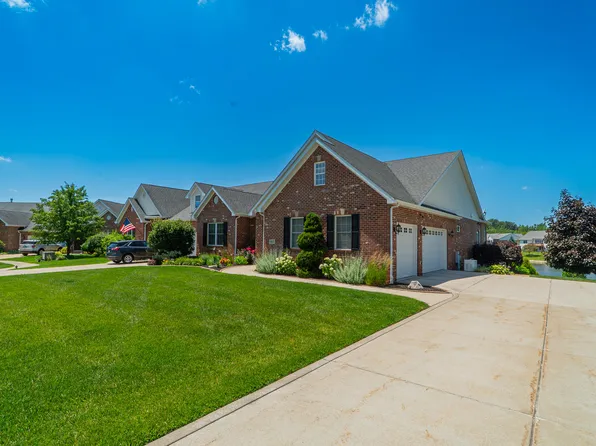 917 Aaron Ct, Crown Point, IN 46307