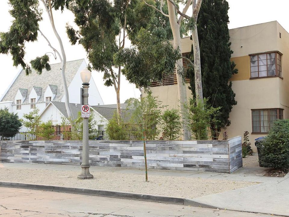 Building Photo 3