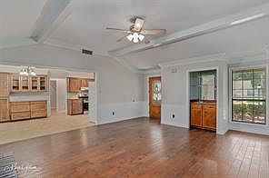 5th image of 108 Deerwood Ln