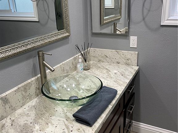 5th image of 34012 Silver Lantern St